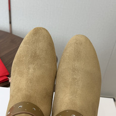 Isabel Marant 伊莎贝尔 26ss 少女感 一眼就心动 一脚蹬平底短靴 isabel marant Isabel Marant 伊莎贝尔 26ss 少女感 一眼就心动 一脚蹬平底短靴 isabel marant