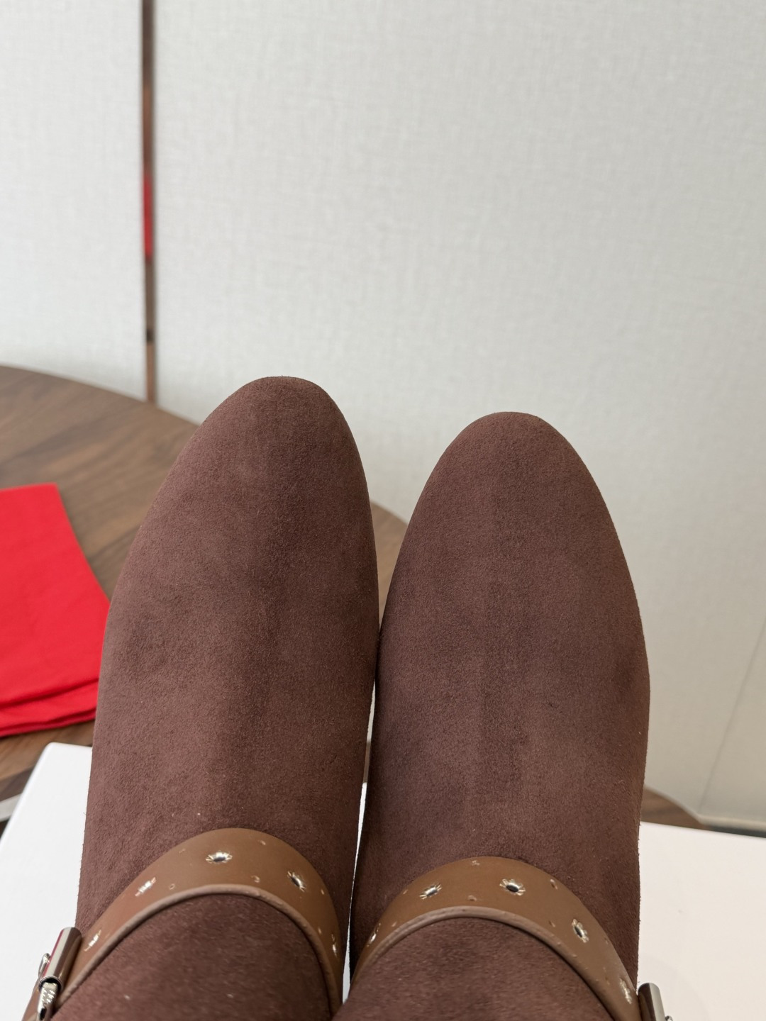 Isabel Marant  伊莎贝尔 26ss 少女感  一眼就心动 一脚蹬平底短靴  isabel marant  