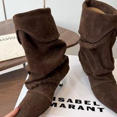 Isabel Marant 伊莎贝尔 26ss 尖头细跟短靴 一脚蹬细跟短靴,麟片皮孔点缀短靴腰身,时尚感满满,银色小 Isabel Marant 伊莎贝尔 26ss 尖头细跟短靴 一脚蹬细跟短靴,麟片皮孔点缀短靴腰身,时尚感满满,银色小