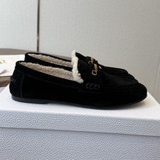 Dior 迪奥26ss 秋冬新款 羊毛 乐福鞋 顶级品质 版型超正,复古时尚经典单品 巴黎时装周第一场分量十足的大秀场 Dior 迪奥26ss 秋冬新款 羊毛 乐福鞋 顶级品质 版型超正,复古时尚经典单品 巴黎时装周第一场分量十足的大秀场