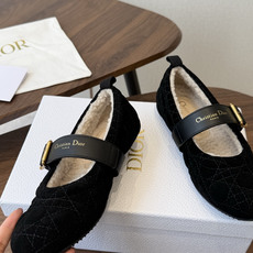 Dior 26ss 秋冬新品 羊毛玛丽珍 芭蕾舞鞋 新品DIOR格纹芭蕾舞 好乖啊~ 芭蕾鞋经典的迪奥藤格纹元素 罗纹蝴 Dior 26ss 秋冬新品 羊毛玛丽珍 芭蕾舞鞋 新品DIOR格纹芭蕾舞 好乖啊~ 芭蕾鞋经典的迪奥藤格纹元素 罗纹蝴