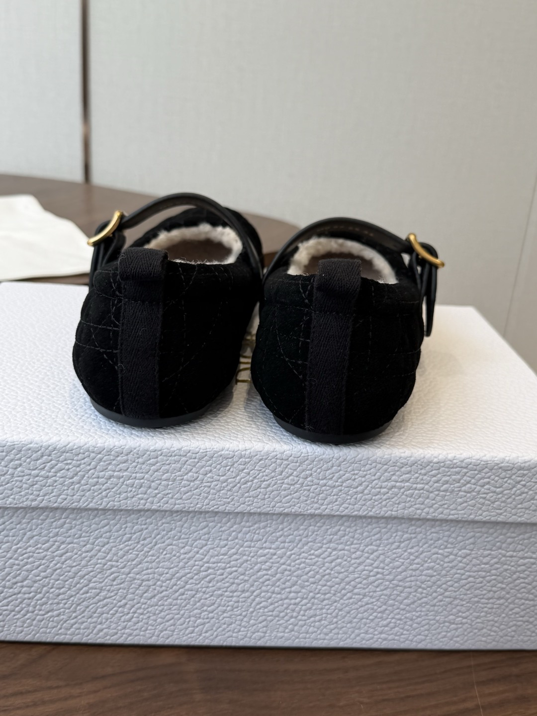 Dior 26ss 秋冬新品 羊毛玛丽珍 芭蕾舞鞋 新品DIOR格纹芭蕾舞 好乖啊~ 芭蕾鞋经典的迪奥藤格纹元素 罗纹蝴 Dior 26ss 秋冬新品 羊毛玛丽珍 芭蕾舞鞋 新品DIOR格纹芭蕾舞 好乖啊~ 芭蕾鞋经典的迪奥藤格纹元素 罗纹蝴