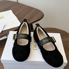 Dior 26ss 秋冬新品 羊毛玛丽珍 芭蕾舞鞋 新品DIOR格纹芭蕾舞 好乖啊~ 芭蕾鞋经典的迪奥藤格纹元素 罗纹蝴 Dior 26ss 秋冬新品 羊毛玛丽珍 芭蕾舞鞋 新品DIOR格纹芭蕾舞 好乖啊~ 芭蕾鞋经典的迪奥藤格纹元素 罗纹蝴
