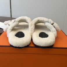 Hermes 26ss 爱马仕最新秋冬毛拖 超级百搭好看时髦 超多明星网红种草 秋冬必备 随意舒适高级感 鞋面: 反绒 Hermes 26ss 爱马仕最新秋冬毛拖 超级百搭好看时髦 超多明星网红种草 秋冬必备 随意舒适高级感 鞋面: 反绒