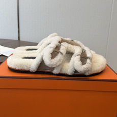 Hermes 26ss 爱马仕最新秋冬毛拖 超级百搭好看时髦 超多明星网红种草 秋冬必备 随意舒适高级感 鞋面: 反绒 Hermes 26ss 爱马仕最新秋冬毛拖 超级百搭好看时髦 超多明星网红种草 秋冬必备 随意舒适高级感 鞋面: 反绒