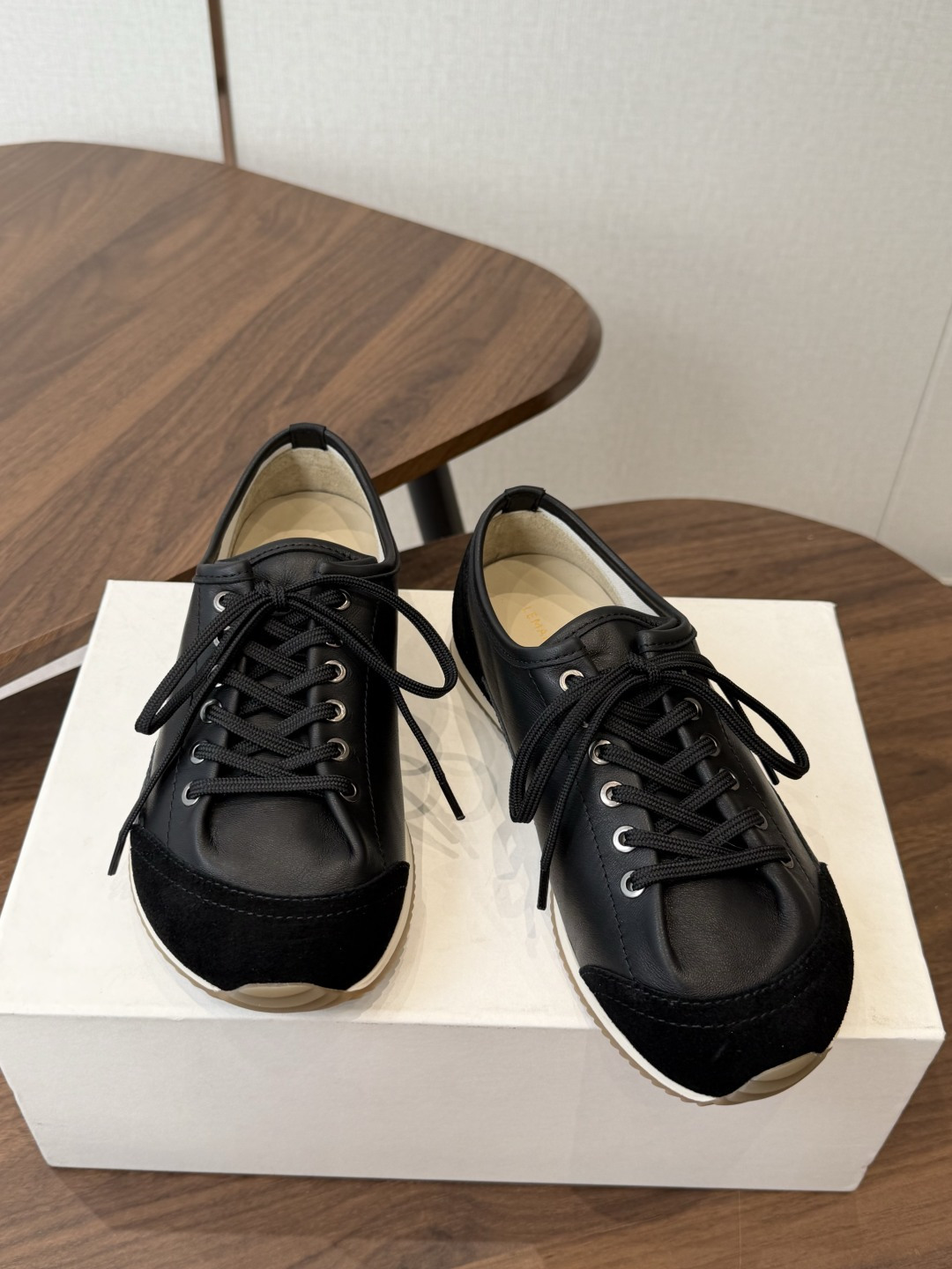 Designer Sneakers