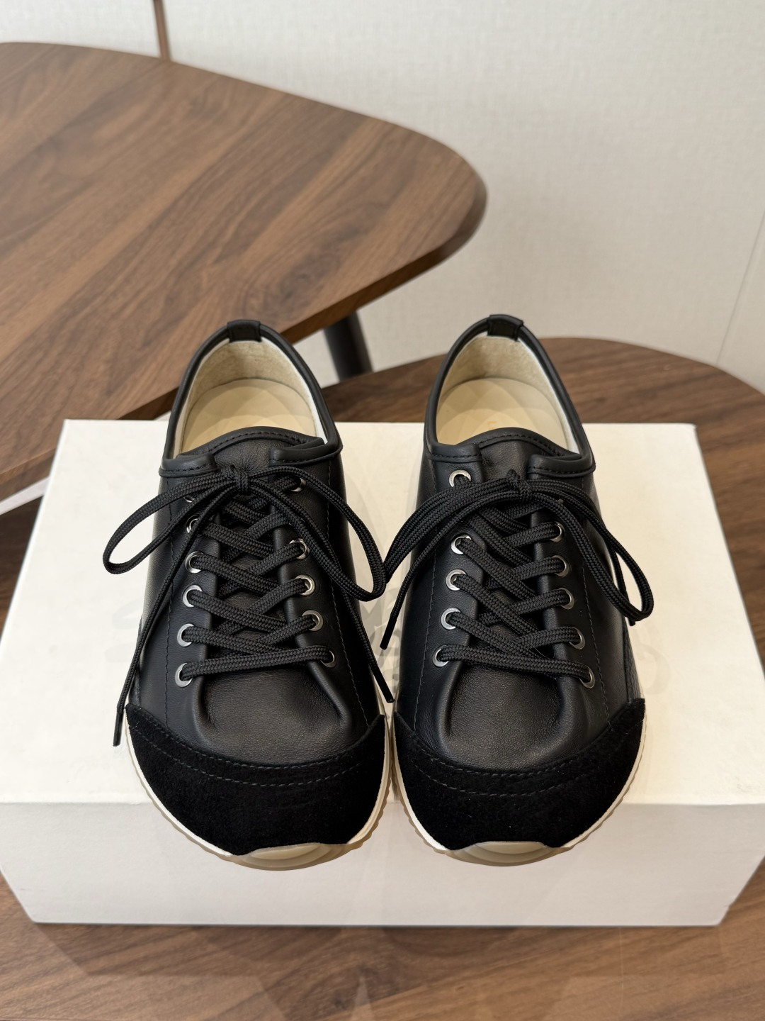 Designer Sneakers