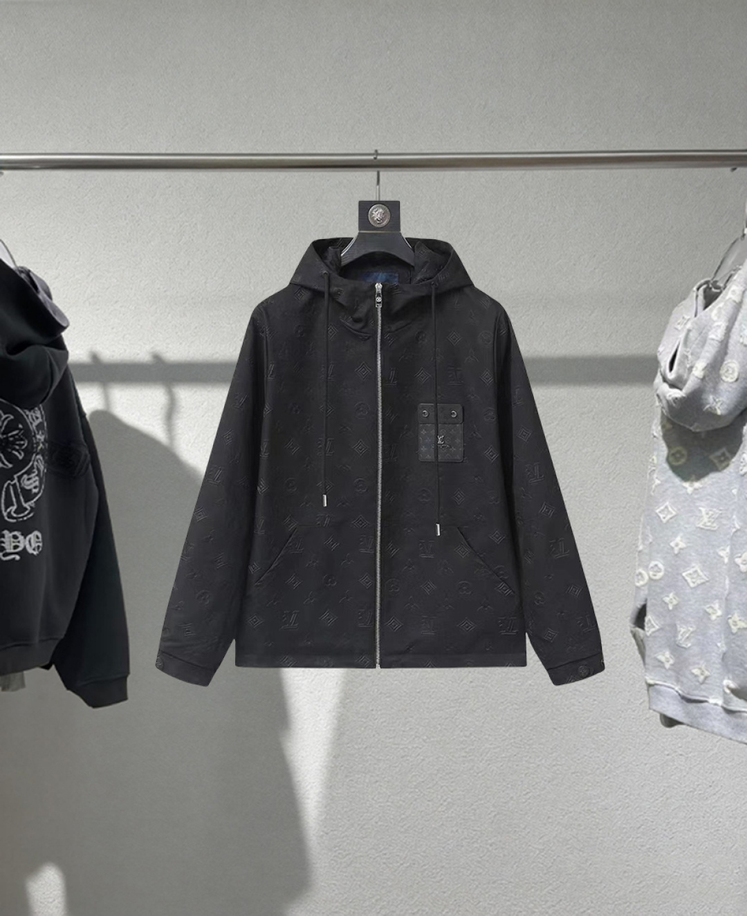 P240 es compatible con las chaquetas nuevas de otoño 2025 de alta calidad de LV y los nuevos productos de la feria‼ El …