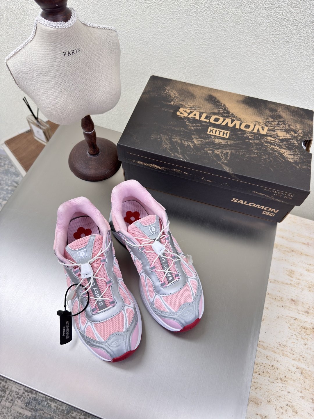 NO:402020,Salomon Sneakers New product is on sale Pink Salomon's outfit inspiration with both hands~ 'KITH' co-branded sneakers are versatile and breathable, equipped with Salomon's advanced technology, a pair of outdoor wear or diverse terrain, original consistent craftsmanship, original consistent outsole, outdoor exploration, set off as you like, retro low saturation, clean out of the door, fight nature, and enjoy comfortable wildness, benchmark against the right version, original consistent women's model 35 36 37 38 39 40 (40 customization), casual shoes/sneakers, sneakers19860909萨洛蒙 运动鞋 新品发售中  粉色 Salomon穿搭灵感双手奉上~ 「KITH」联名运动鞋 百搭透气,搭载Salomon先进技术一双搞定多种户外穿搭or多元地形 原版一致工艺 原版一致大底 户外探索 随心出发 一身复古低饱和,干净出门与自然交手,收获惬意野趣 对标对版 原版一致 女款 35 36 37 38 39 40（40定制）,休闲鞋/运动鞋,sneakers,Women's Shoes