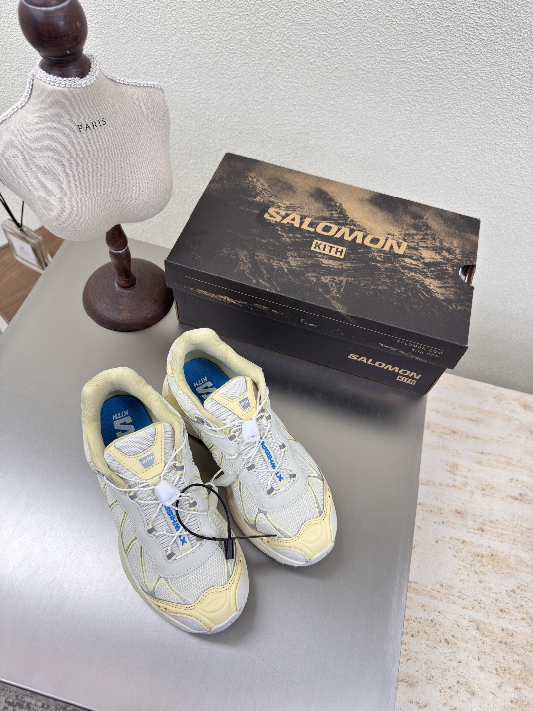 NO:402031,Salomon Sneakers New products are on sale, beige and apricot Salomon dressing inspiration is presented with both hands~ 'KITH' joint sports shoes are versatile and breathable, equipped with Salomon's advanced technology, one pair to complete a variety of outdoor outfits or diverse terrain. The original consistent craftsmanship, the original consistent outsole, outdoor exploration, and set off as you like, a retro low saturation, clean out of the door, fight against nature, and gain a pleasant wild fun. Benchmark the correct version The original consistent women's model 35 36 37 38 39 40 (40 customization), casual shoes/sneakers, sneakers19860909萨洛蒙 运动鞋 新品发售中  米白 配杏 Salomon穿搭灵感双手奉上~ 「KITH」联名运动鞋 百搭透气,搭载Salomon先进技术一双搞定多种户外穿搭or多元地形 原版一致工艺 原版一致大底 户外探索 随心出发 一身复古低饱和,干净出门与自然交手,收获惬意野趣 对标对版 原版一致 女款 35 36 37 38 39 40（40定制）,休闲鞋/运动鞋,sneakers,Women's Shoes