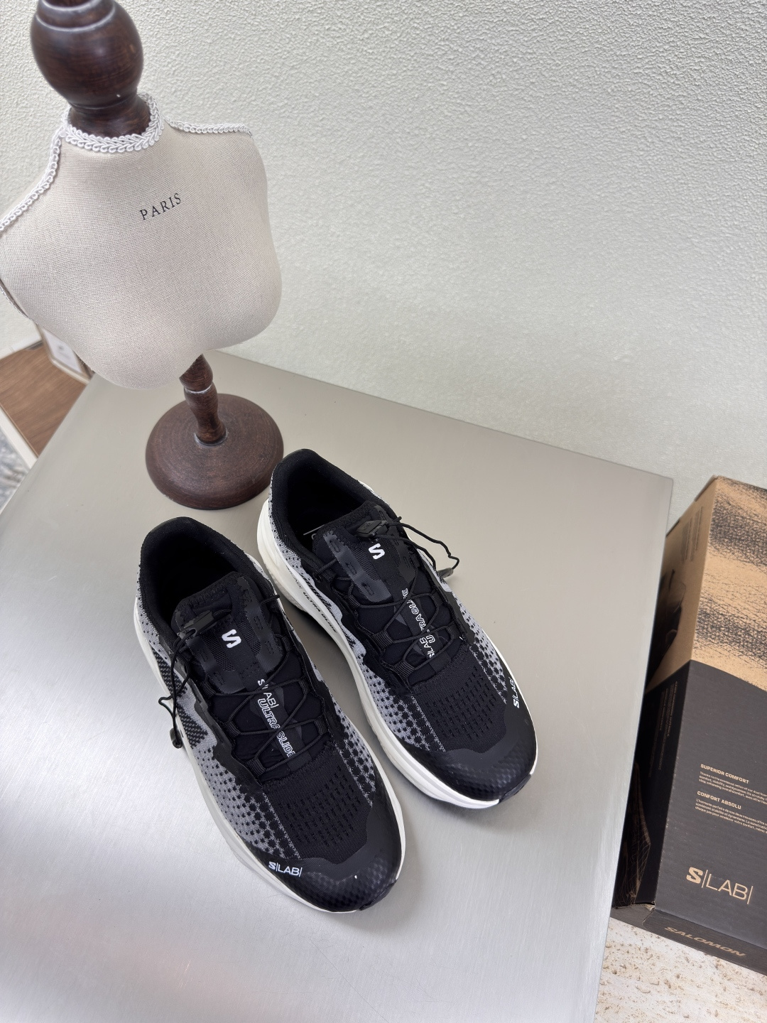 NO:251517,Men's and women's styles, thick sole flying weaving, Salomon's sneakers, new products are on sale, off-white men's style 10 (men's style shipped at the end of the month) Salomon's outfit inspiration is presented with both hands~ Men's and women's styles, co-branded sneakers, versatile and breathable, equipped with Salomon's advanced technology, a pair of outdoor wear or diverse terrain, original consistent craftsmanship, original consistent outsole, outdoor exploration, set off as you like, retro low saturation, clean out of the door, fight nature, and enjoy comfortable wildness, benchmarking, original consistent women's style 35 36 37 38 39 40 (40 customization) Men's style 39 40 41 42 43 44 45 (39 45 customization) Men's style pre-sale at the end of April, dad shoes, sneakers19860909男女款 厚底飞织 萨洛蒙 运动鞋 新品发售中  米白色男款10（男款月底出货） Salomon穿搭灵感双手奉上~ 男女款 联名运动鞋 百搭透气,搭载Salomon先进技术一双搞定多种户外穿搭or多元地形 原版一致工艺 原版一致大底 户外探索 随心出发 一身复古低饱和,干净出门与自然交手,收获惬意野趣 对标对版 原版一致 女款 35 36 37 38 39 40（40定制） 男款 39 40 41 42 43 44 45（39 45 定制）男款4月底预售,老爹鞋,sneakers,Women's Shoes