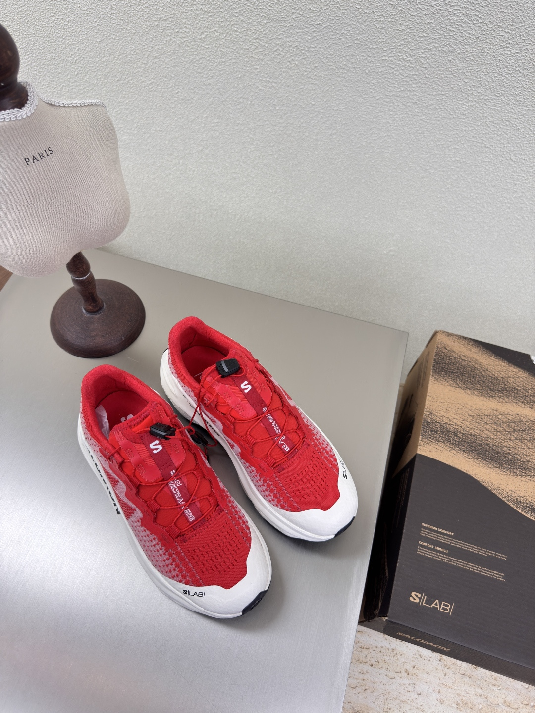 NO:251529,Thick-soled flying weaving Salomon Sneakers New product is on sale, off-white men's model 10 (men's model shipped at the end of the month) Salomon's outfit inspiration is presented with both hands~ Men's and women's model Joint sneakers versatile and breathable, equipped with Salomon's advanced technology, a pair of outdoor wear or diverse terrain Original consistent craftsmanship Original consistent outsole Outdoor exploration, set off as you like, a retro low saturation, clean out of the door, fight nature, and enjoy comfortable wildness Benchmarking, the original consistent women's model 35 36 37 38 39 40 (40 customization) Men's model 39 40 41 42 43 44 45 (39 45 customization) Men's model pre-sale at the end of April, dad shoes, sneakers19860909厚底飞织 萨洛蒙 运动鞋 新品发售中  米白色男款10（男款月底出货） Salomon穿搭灵感双手奉上~ 男女款 联名运动鞋 百搭透气,搭载Salomon先进技术一双搞定多种户外穿搭or多元地形 原版一致工艺 原版一致大底 户外探索 随心出发 一身复古低饱和,干净出门与自然交手,收获惬意野趣 对标对版 原版一致 女款 35 36 37 38 39 40（40定制） 男款 39 40 41 42 43 44 45（39 45 定制）男款4月底预售,老爹鞋,sneakers,Women's Shoes