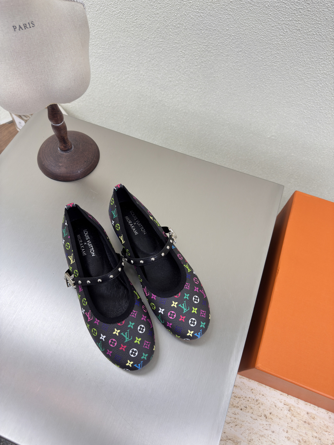 NO:260168,Presbyterian Full Series L Donkey Ballet Shoes Super cost-effective Presbyterian Series Black Original Material LV Creation allows LV to still provide stunning and desire for creators and young players. 5 new colors have been produced and have been released again. The actual product has been fully exposed and is expected to be released in the near future!  Material Original Material Flawless Sole Italian Leather Outsole Size 35 36 37 38 39 40 41, Ballet Shoes, louis vuitton, louis vuitton, Leather Soles19860909老花 全系列 L驴 芭蕾舞鞋 超高性价比 老花系列 黑色 原版材质 LV 打造 使得 LV  仍能为创作者、青年玩家,提供惊艳和渴望. 5 种款新配色再次高产上新,目前实物已经全面曝光,预计将在近期陆续发布！ 材质原版材质 无瑕疵 鞋底意大利真皮大底 码数 35 36 37 38 39 40 41,芭蕾舞鞋,louis vuitton,louis vuitton,Leather soles,Women's Shoes