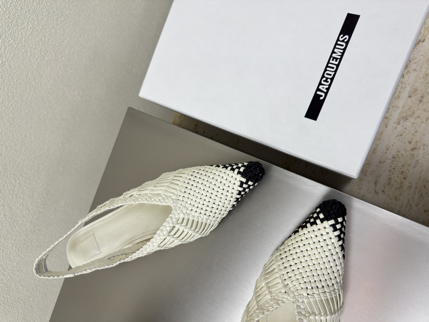 Jacquemus 25s Hand-Woven Geometric Shoes in White Lambskin, Sizes 35-41 - 图片 4