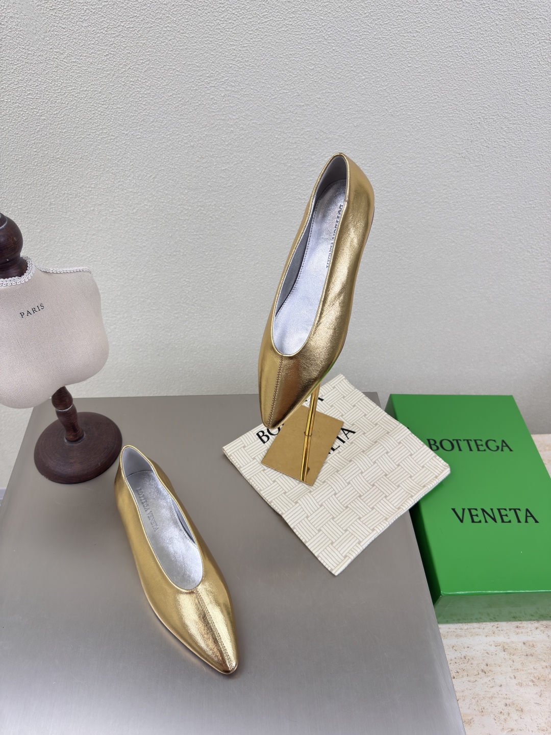 BV Morning and Autumn Series: Elegant Leather Ballet Shoes with High-End Design - 图片 9
