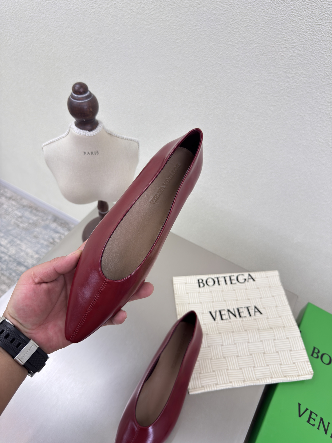 BV Sofia Ballet Shoes: Elegant, High-End Leather Shoes in Wine Red for Comfortable Travel - 图片 6
