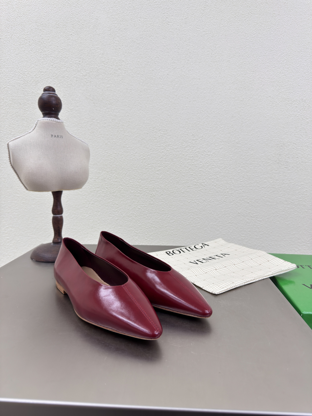 BV Sofia Ballet Shoes: Elegant, High-End Leather Shoes in Wine Red for Comfortable Travel - 图片 3
