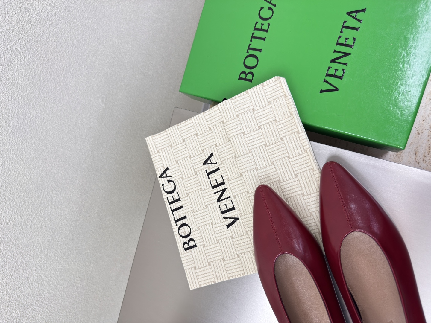 BV Sofia Ballet Shoes: Elegant, High-End Leather Shoes in Wine Red for Comfortable Travel - 图片 4