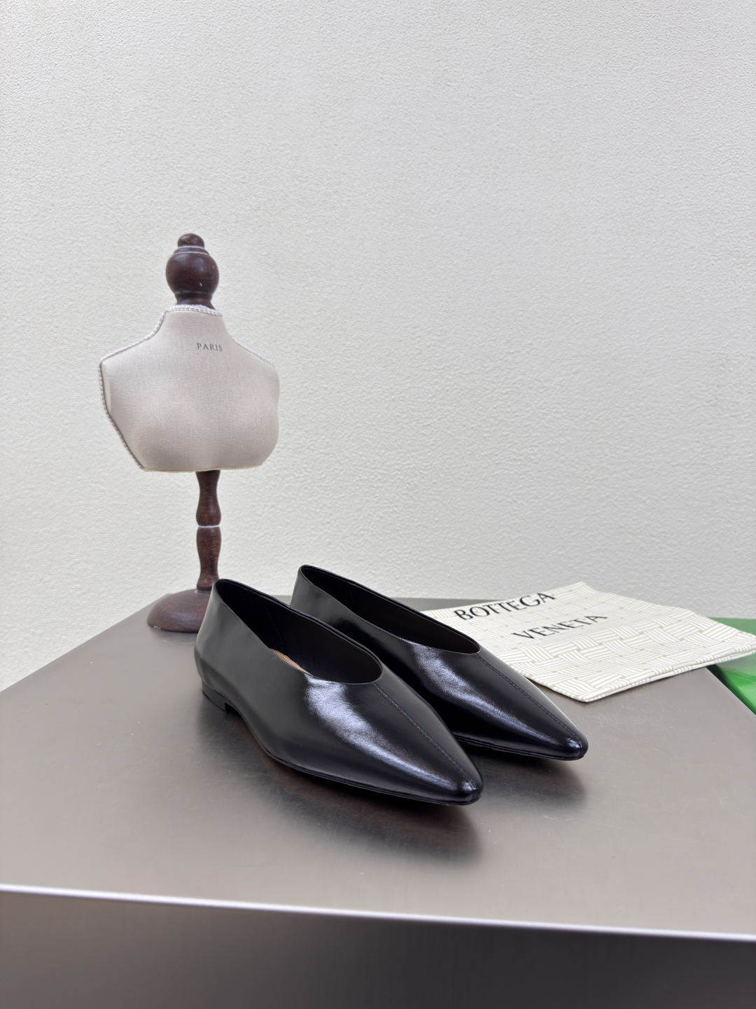 BV Sofia Ballet Shoes: Elegant Leather Design with High-End Comfort and Style - 图片 3