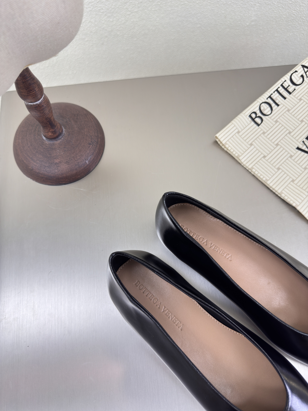 BV Sofia Ballet Shoes: Elegant Leather Design with High-End Comfort and Style - 图片 2