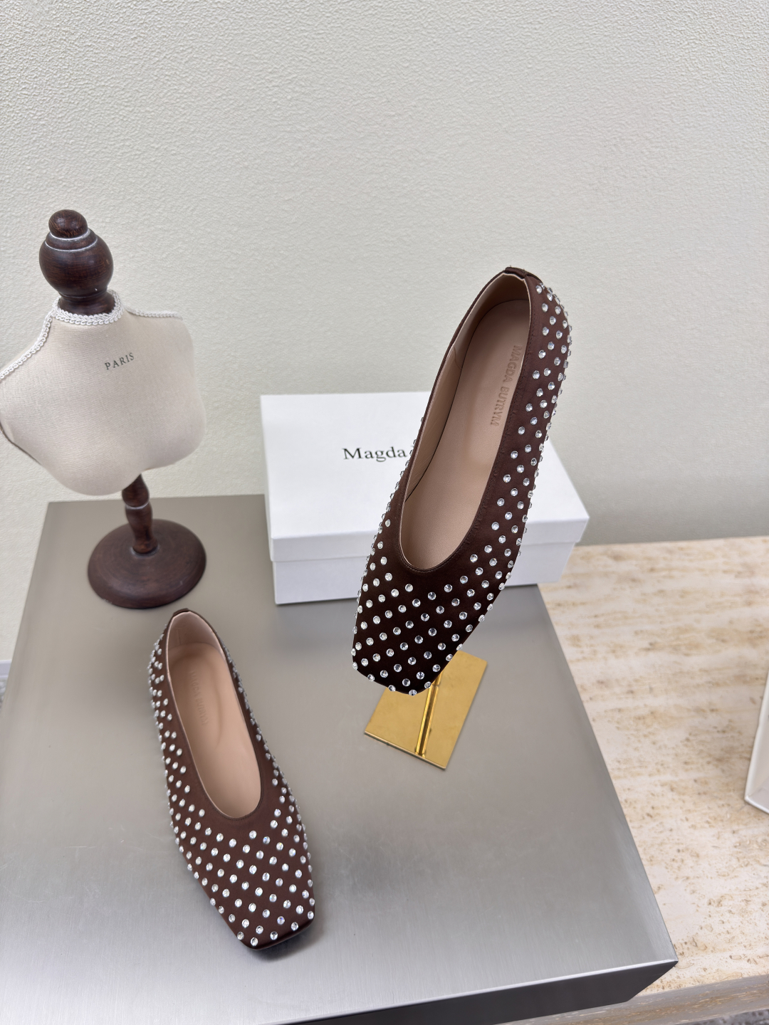 Magda Butrym 2025 Spring Summer Diamond Drill Flat Shoes Collection - 图片 9