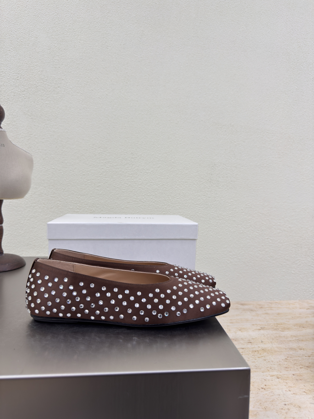 Magda Butrym 2025 Spring Summer Diamond Drill Flat Shoes Collection - 图片 4