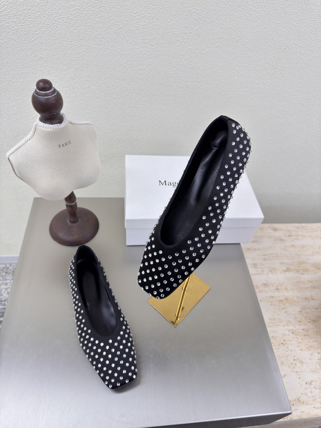 2025 Spring Summer Magda Butrym Black Diamond Drill Flat Shoes - 图片 9