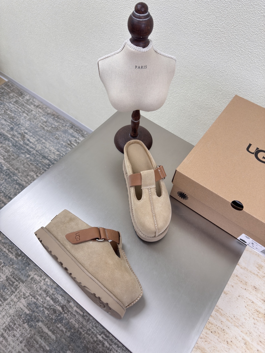 “U.G.S. Cool Shoes: High-Handing Big Bottoms, Comfortable and Stylish Design” - 图片 6
