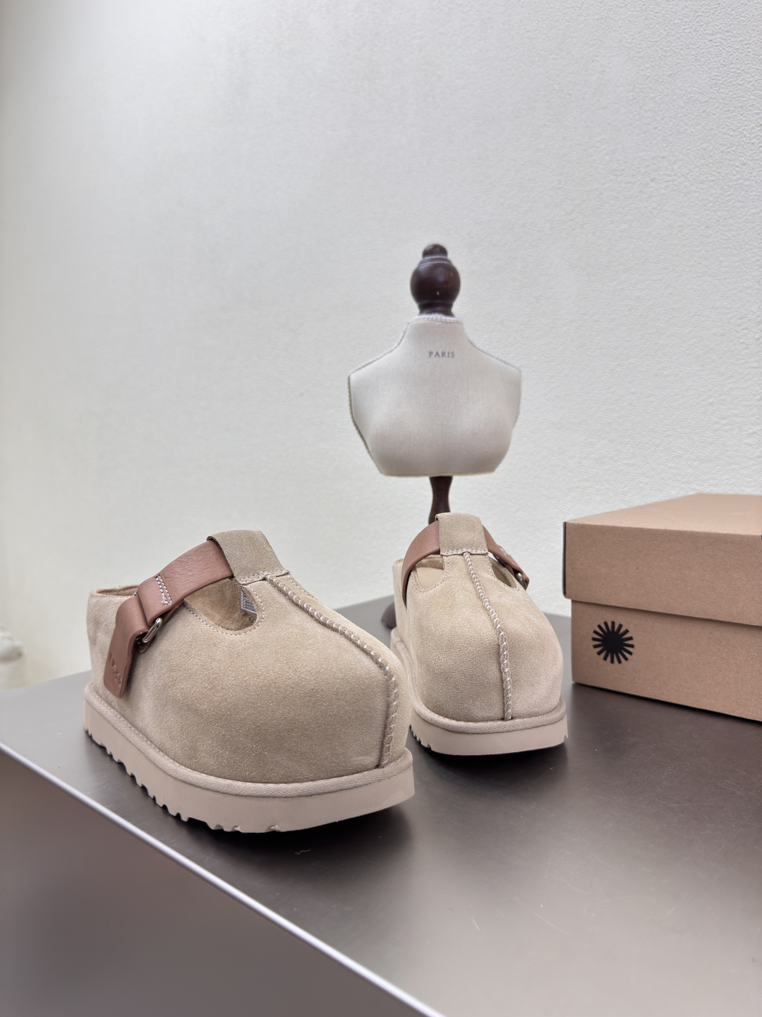 “U.G.S. Cool Shoes: High-Handing Big Bottoms, Comfortable and Stylish Design” - 图片 9