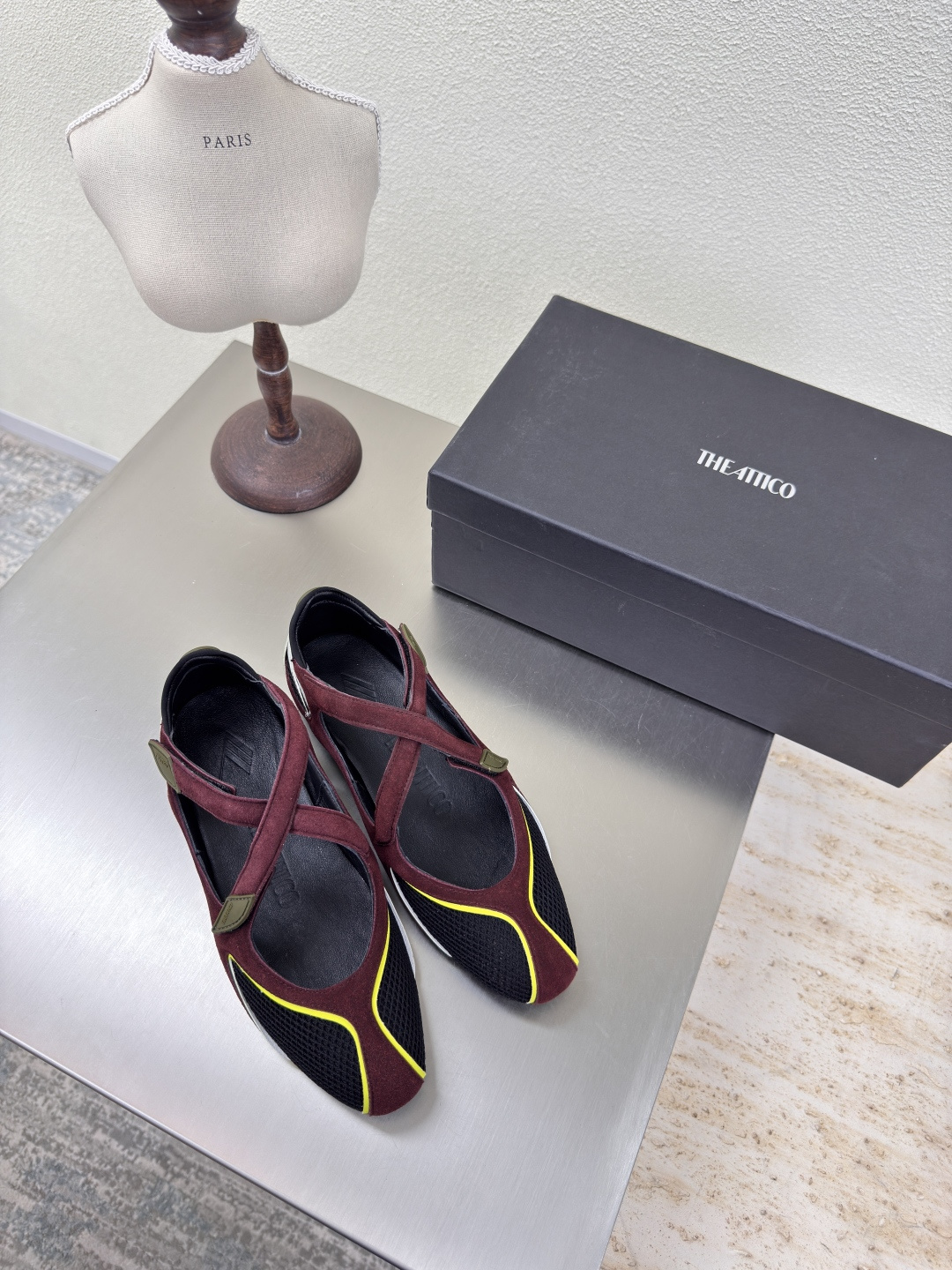 NO:409700,THE ATTICO ballet shoes, Italian niche popular burgundy original uncensored three-dimensional upper, full and textured, classic brand logo anti-slip sole, metal leather/beef reverse velvet, imported sheepskin, inner height increased by 2cm, size 35 36 37 38 39 40 (40 customization), ballet shoes, sheepskin19860909THE ATTICO芭蕾鞋 意大利小众爆款  酒红 原版一致开模立体鞋面 饱满有质感 品牌经典logo防滑大底 鞋面金属皮/牛反绒 内里垫脚进口羊皮 内增高2cm 尺码35 36 37 38 39 40（40定制）,芭蕾舞鞋,sheepskin,Women's Shoes