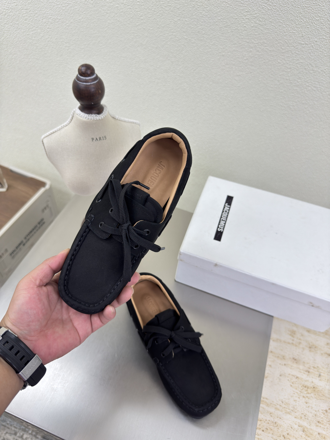 Jacquemus 25s Butterfly Black Sand-boiling Shoes: Lazy, Comfortable, and Distinctive. - 图片 4