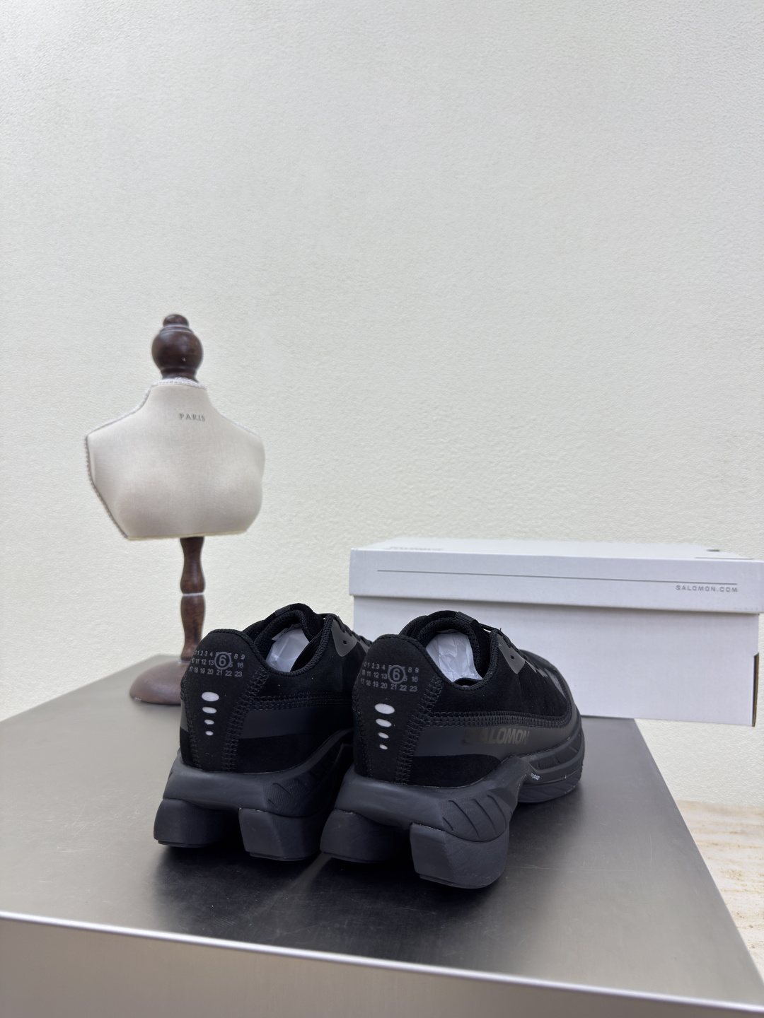 Salomon Leather Sneakers: New Light Series Jogging Shoes on Sale - 图片 5