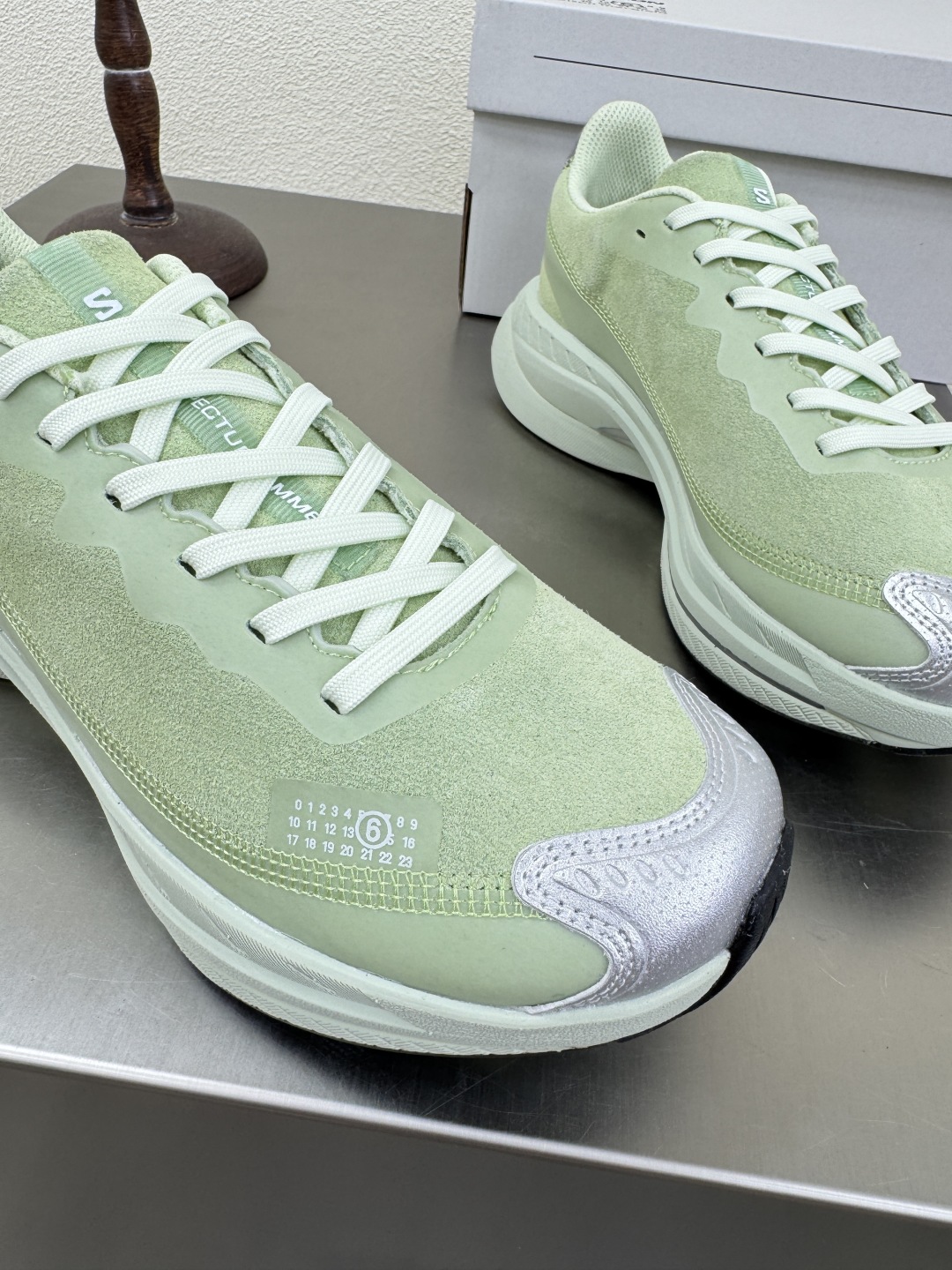 New Salomon Sneakers: Lightweight Jogging Shoes with Thick Underweaving on Sale - 图片 8
