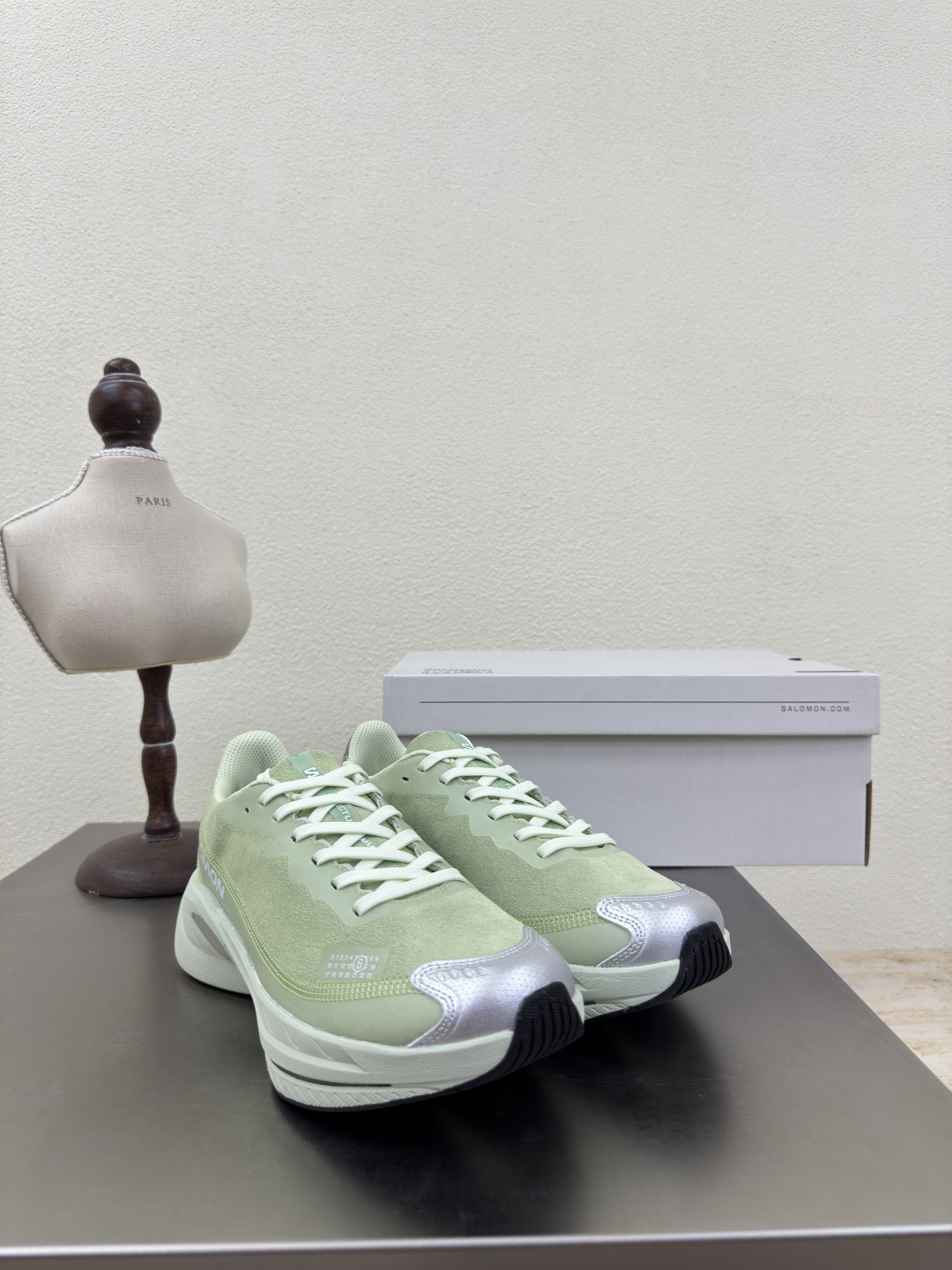 New Salomon Sneakers: Lightweight Jogging Shoes with Thick Underweaving on Sale - 图片 2