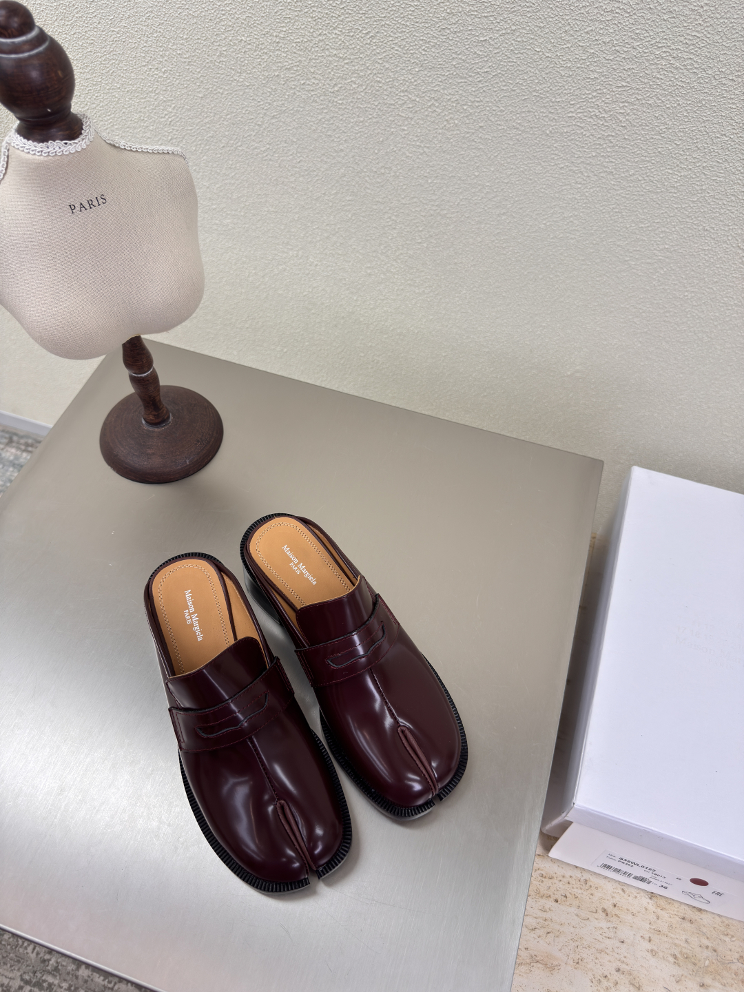 MM6 Maison Margiela: Innovative Italian Fashion with Experimental Designs