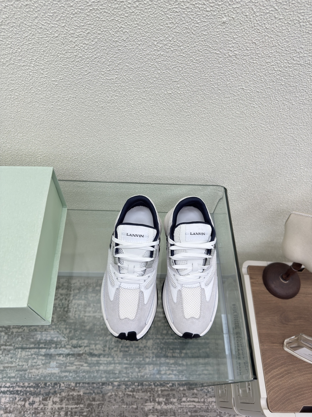 NO:459637,Langfan LANVIN full color running version, beige black, fabric, ox reverse velvet leather, matching fabric, sheepskin footbed, TPU, leather outsole, cloth brand logo, a very clean dad shoe, very unique shape, but the footing effect is surprisingly good, the pose is very good, all colors are the same as men and women 35 36 37 38 39 41 41 42 43 44 45, casual shoes/sports shoes, sneakers, sheepskin, Leather soles19860909浪凡LANVIN 全色齐 跑量版本 米白 黑色里 面料 牛反绒皮 搭配 织物 羊皮垫脚 TPU 真皮大底 布标品牌logo 很干净的一款老爹鞋 造型非常独特 但上脚效果却出奇的好 摆拍非常出片 全色都有 男女同款 35 36 37 38 39 41 41 42 43 44 45,休闲鞋/运动鞋,sneakers,sheepskin,Leather soles,Women's Shoes