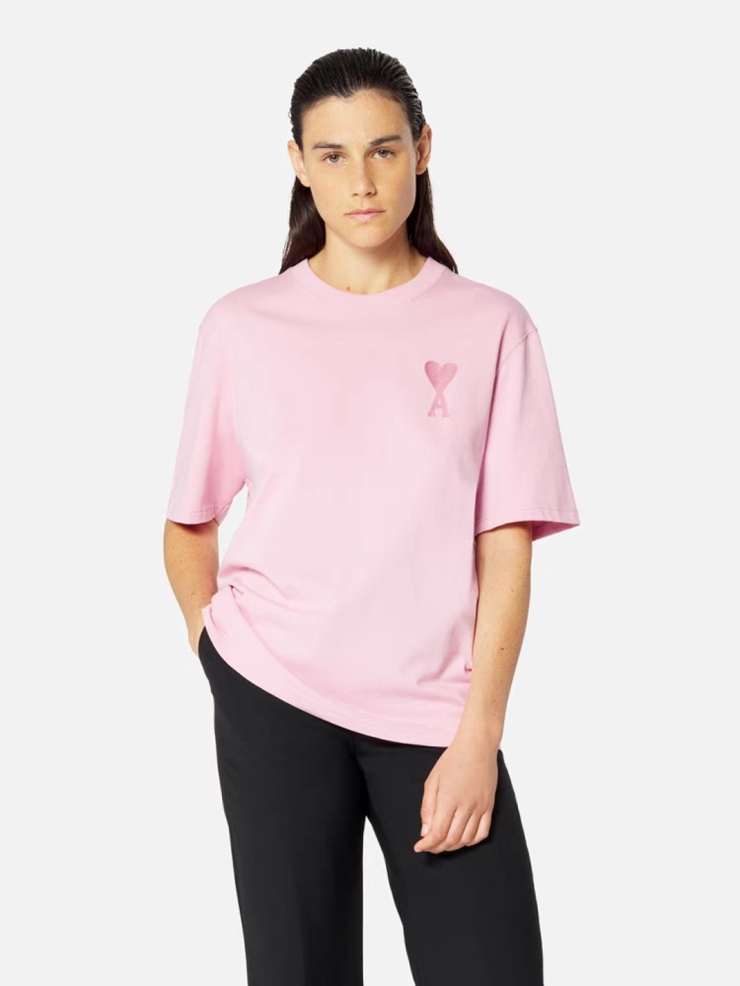 Women’s High-End Quality Suit with Ami Macaron-Colored Logo Embroidered Short Sleeves.