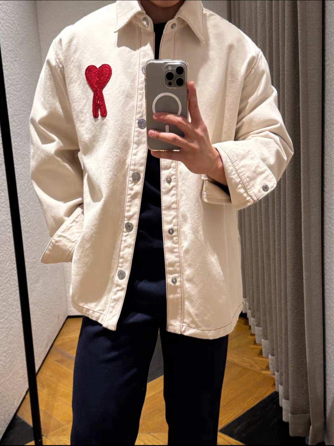 High-Quality Women’s Cowboy Shirt with Unique Details and Custom Embroidery - 图片 4