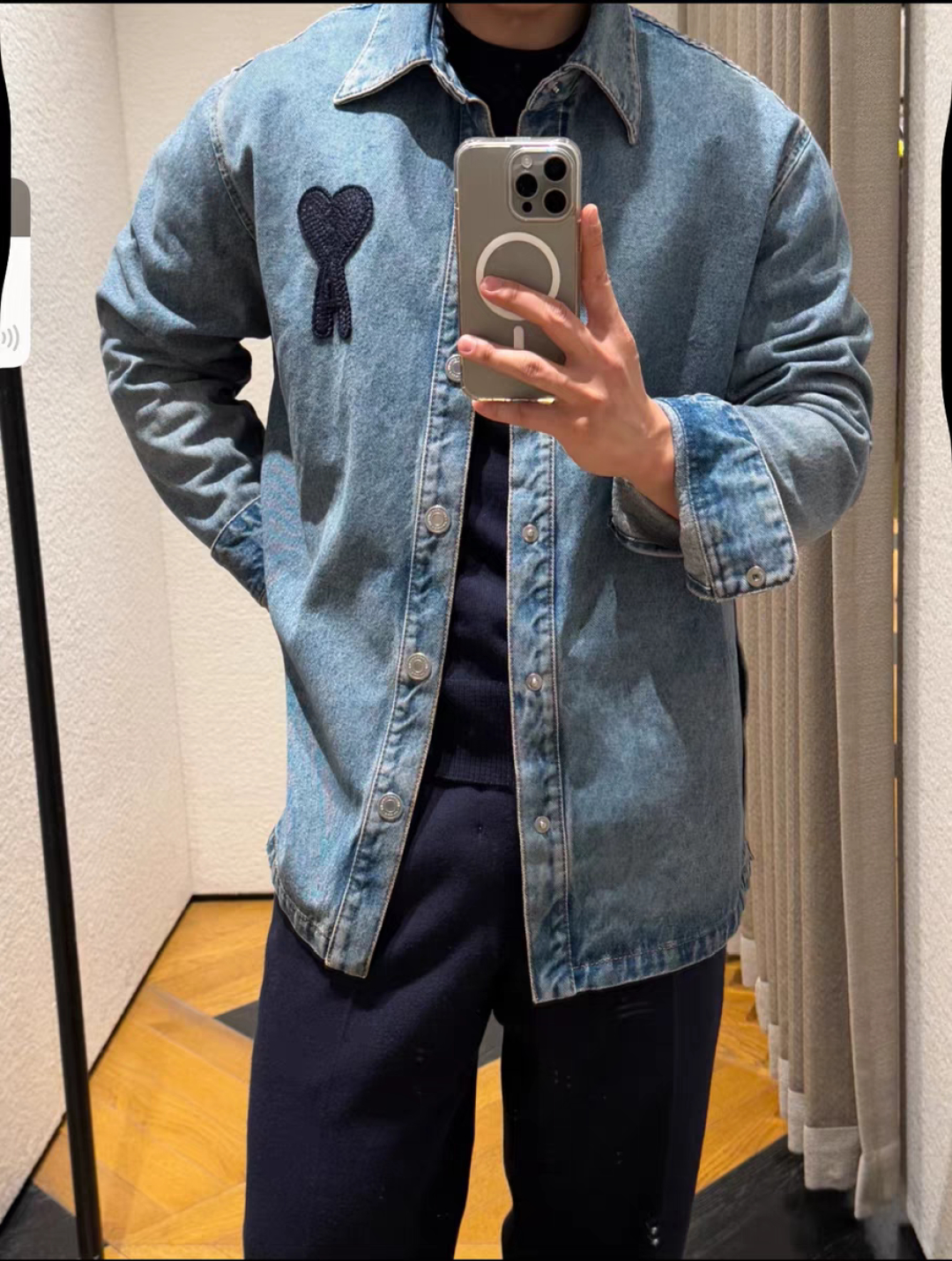 High-Quality Women’s Cowboy Shirt with Unique Details and Custom Embroidery - 图片 3