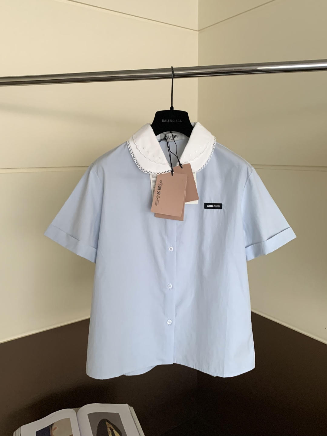 미우미우 여성 반팔 26SS 52775