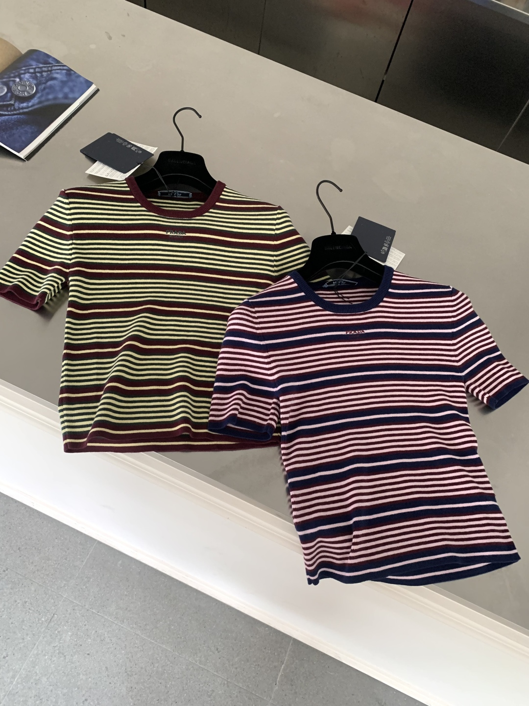 프라다 26SS 여성 반팔 132848 Prada T Shirt