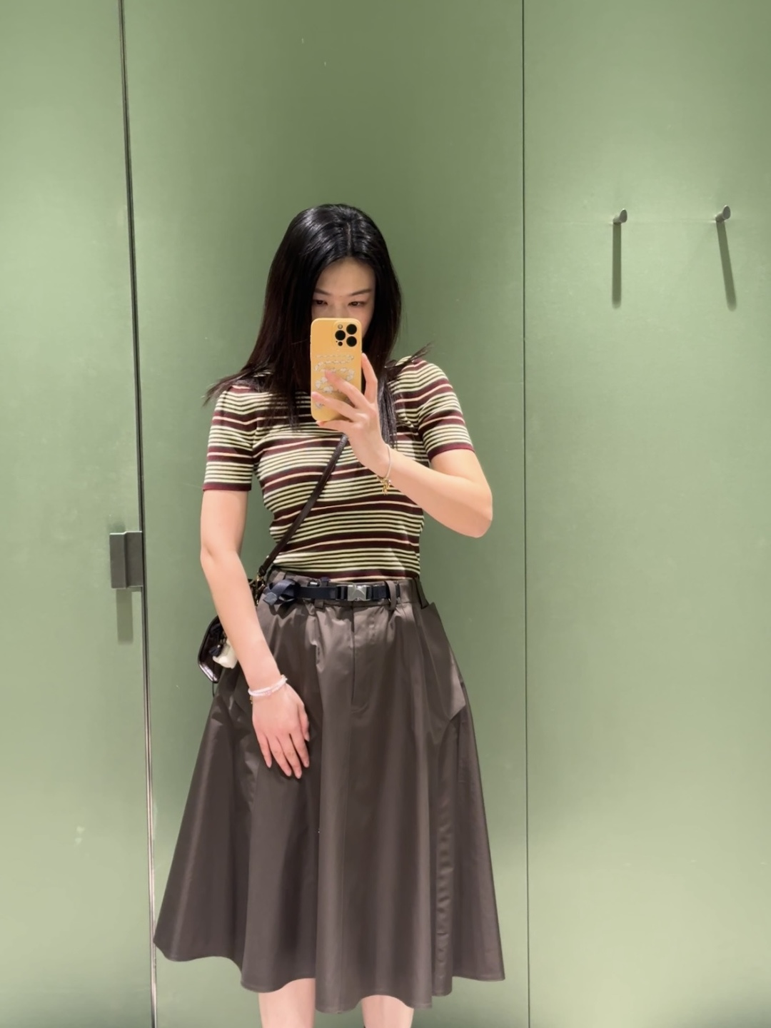 프라다 26SS 여성 반팔 132848 Prada T Shirt 썸네일 이미지