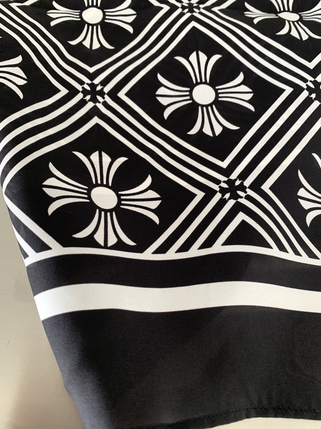 크롬하츠 여성 반팔 132851 Chrome Hearts T Shirt 썸네일 이미지