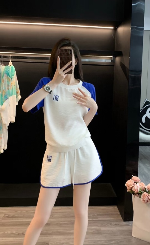 Summer Color Block T-Shirt and Shorts Set - Stylish and Comfortable Loungewear 1 Summer Color Block T-Shirt and Shorts Set - Stylish and Comfortable Loungewear