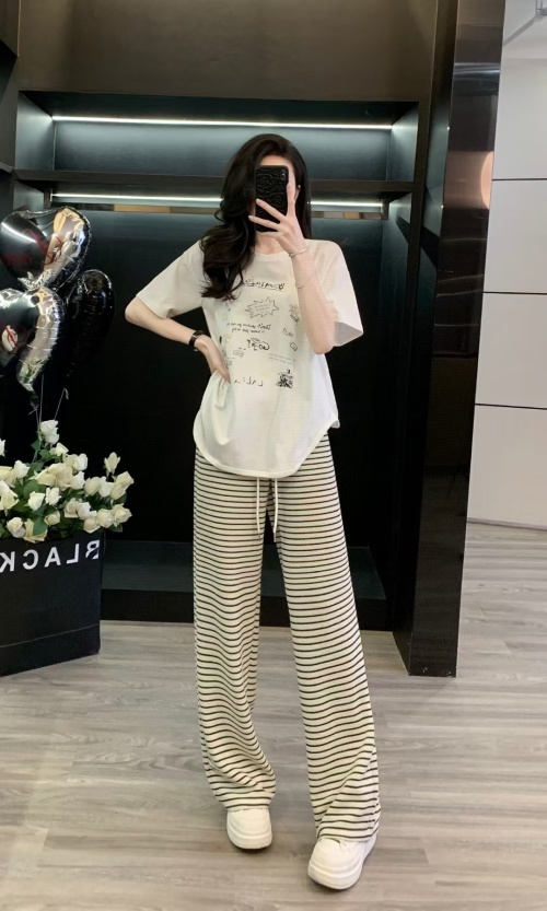 Summer Print T-Shirt and Striped Pants Set - Comfortable Loungewear 1 Summer Print T-Shirt and Striped Pants Set - Comfortable Loungewear