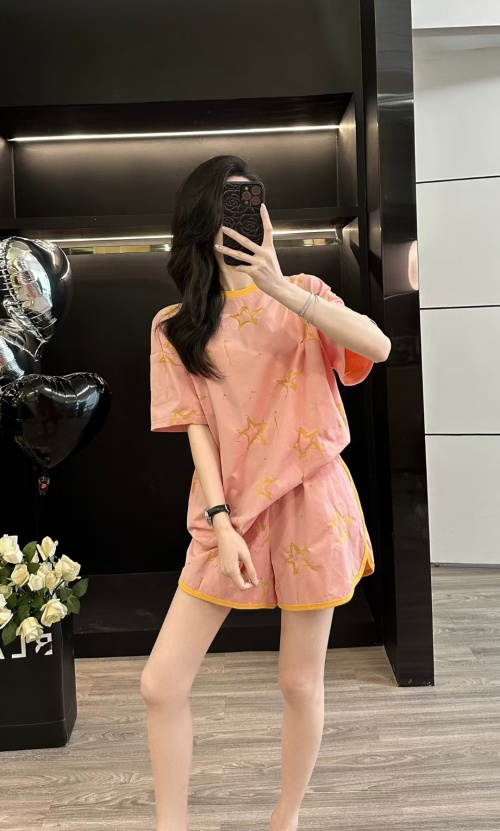 Summer Star Jacquard T-Shirt & Shorts Set - Casual Loungewear for Women 1 Summer Star Jacquard T-Shirt & Shorts Set - Casual Loungewear for Women