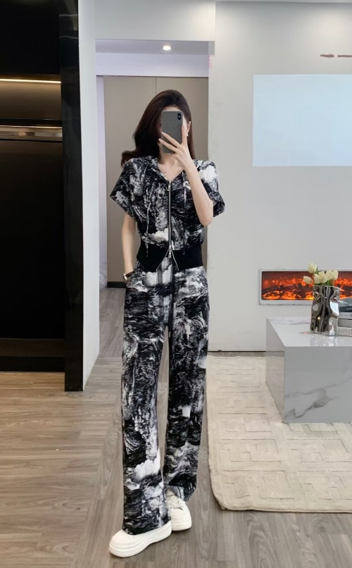 Women's Summer Ink Print Hoodie Top and Pants Set - Stylish Loungewear 1 Women's Summer Ink Print Hoodie Top and Pants Set - Stylish Loungewear