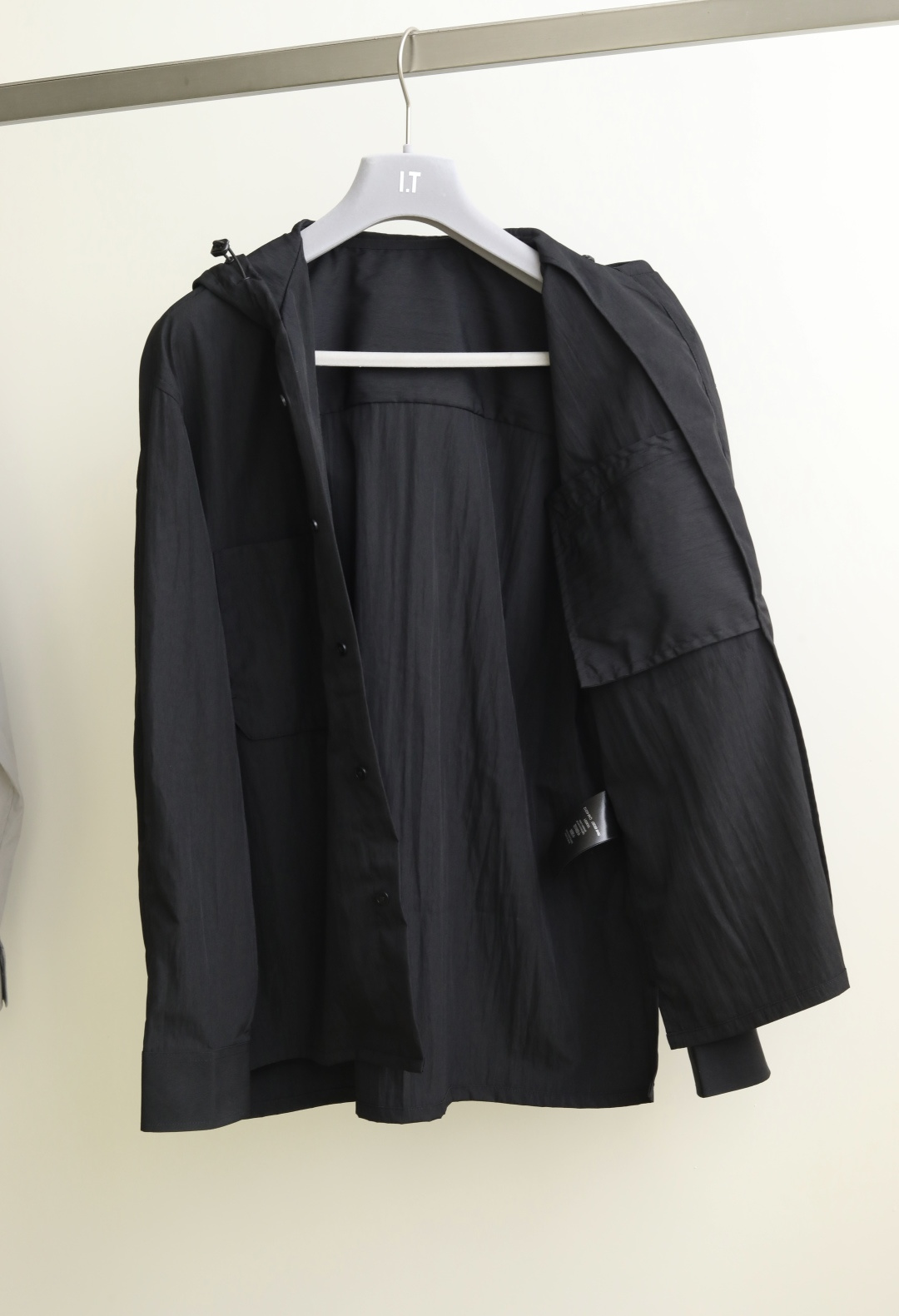 SS春夏新款，Yo*hji ya*ma风格技能双色卫衣。 清爽的春夏季风格，本体主料采用72%聚酯纤维➕