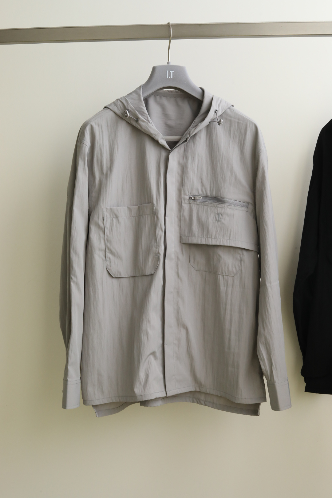 SS春夏新款，Yo*hji ya*ma风格技能双色卫衣。 清爽的春夏季风格，本体主料采用72%聚酯纤维➕