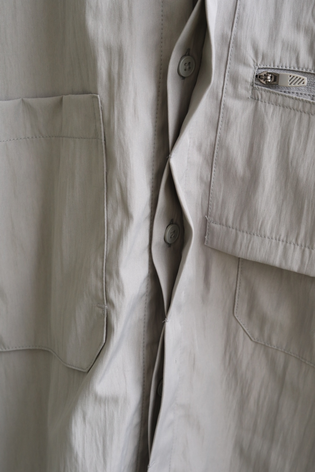 SS春夏新款，Yo*hji ya*ma风格技能双色卫衣。 清爽的春夏季风格，本体主料采用72%聚酯纤维➕